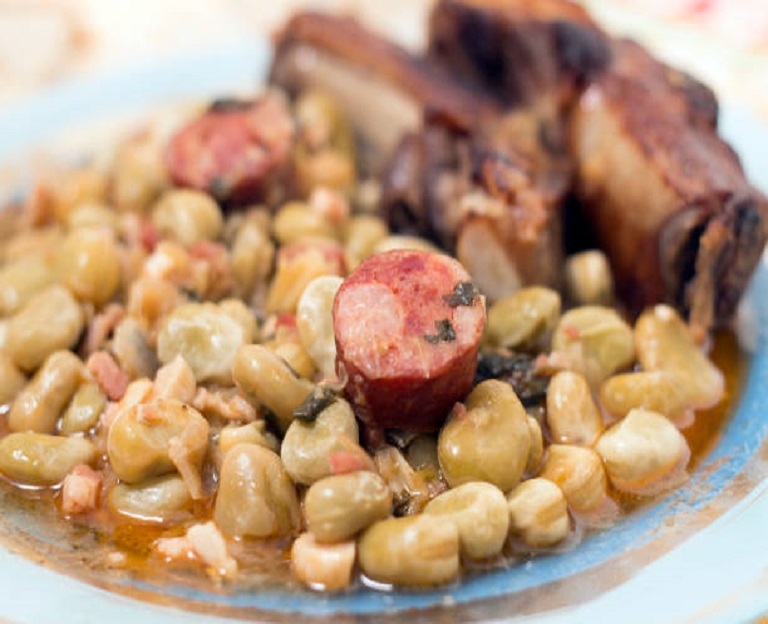 comida1 Sabores que Cruzam o Atlântico: A Culinária Mineira Celebrada em Portugal como Patrimônio de Afeto e Identidade