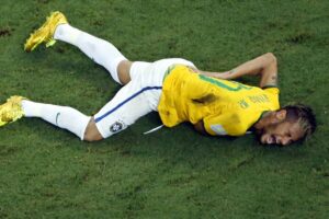 Fratura que Tirou o Craque Neymar Jn. da Copa de 2014